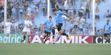 La potencia de Pablo Vegetti, de los pocos argumentos de Belgrano para terminar con un triunfo en el torneo (Javier Ferreyra / La Voz).