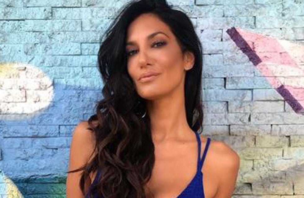Silvina Escudero adelantó una producción para su página de adultos donde usó una patineta: “Acá tranky patinando”