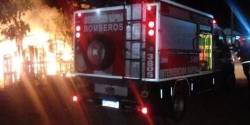 Incendio en Garupá se cobró la vida de un hombre de 75 años.