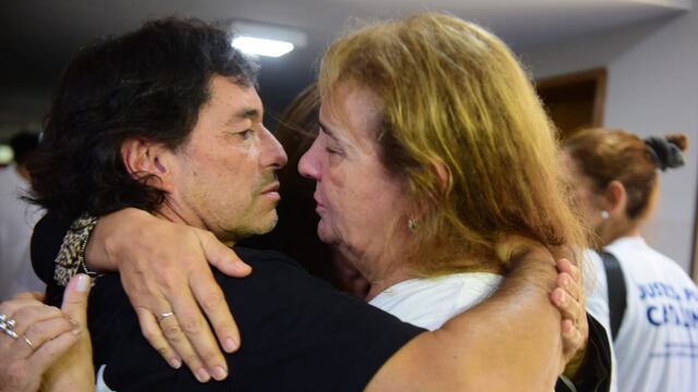 Los padres de Catalina Gutiérrez,en la jornada de alegatos por el homicidio de su hija. (José Gabriel Hernández / La Voz)