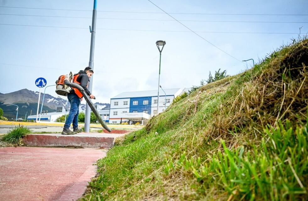 Ushuaia: realizan trabajos de puesta en valor del Paseo del Centenario