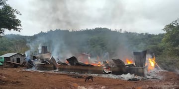 Incendio en una vivienda en El Soberbio dejó a una mujer de 75 años con quemaduras.