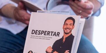 Emanuel Gainza presentó su libro Despertar.