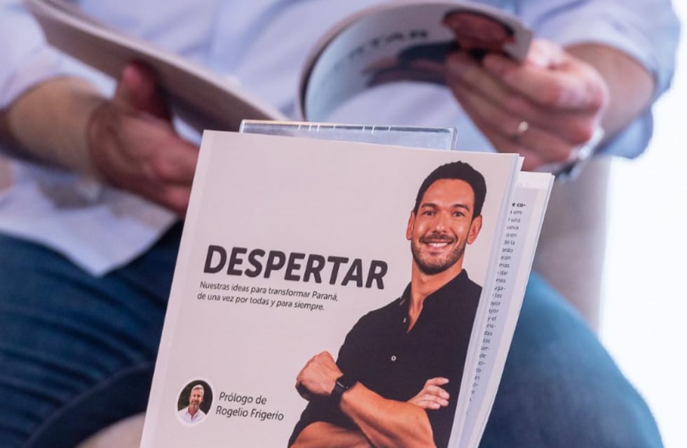Emanuel Gainza presentó su libro “Despertar”, con las propuestas para “transformar Paraná”
