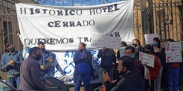 Los trabajadores llevan 3 meses sin cobrar.
