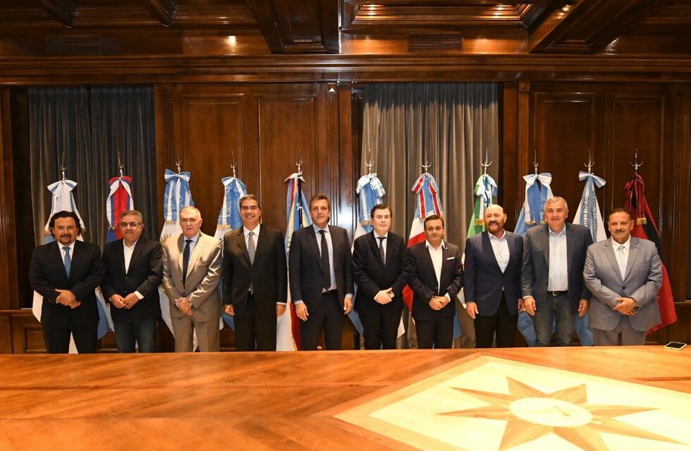 Jalil participó en la reunión de Gobernadores del Norte Grande con Massa, en la que acordaron subsidios por $ 85 mil millones