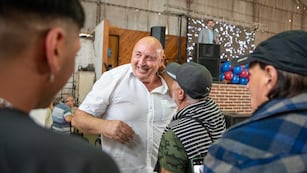 Jorge D'Ascola se lanzó como candidato a intendente de Malagueño. De sus épocas de boxeador, a otra pelea.