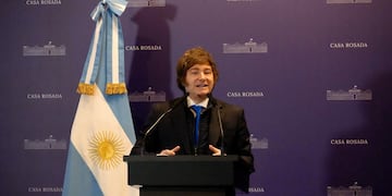 El presidente Javier Milei se reunió con legisladores en el Salón Héroes de Malvinas de la Casa Rosada (Presidencia)