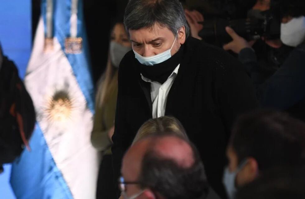 Máximo Kirchner dejó la sesión de Diputados para aislarse por contacto estrecho con un positivo de Covid-19
