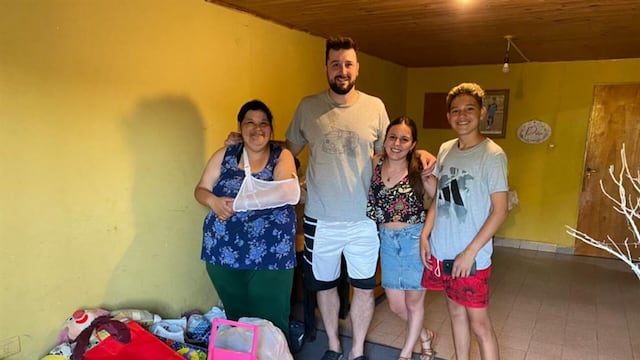 Primera entrega de la colecta solidaria "Una navidad brillante"