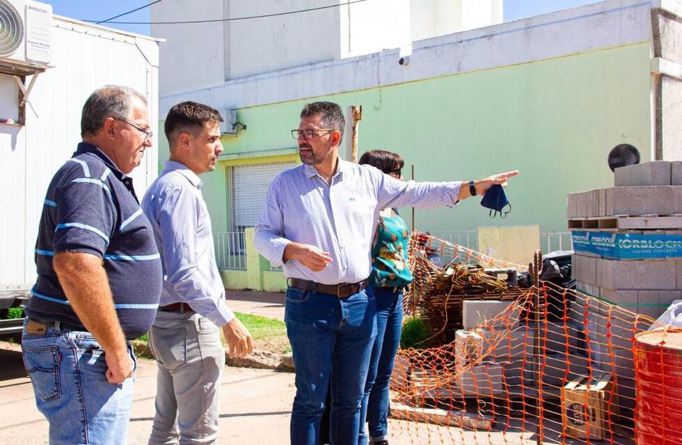 Concejales de Juntos por el Cambio recorrieron el desagüe de calle Tucumán