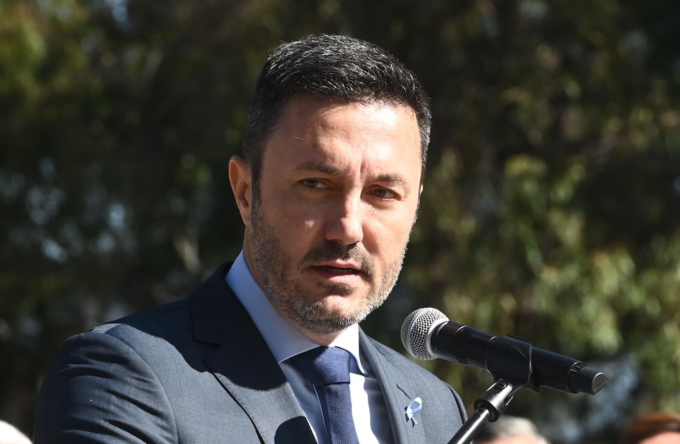 Solicitarán interpelar al Ministro de Defensa por un controvertido entrenamiento de la Armada