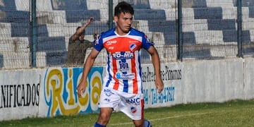 Enrique Blanco regresó a Rosario Puerto Belgrano.