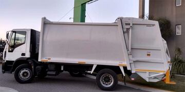 Camión recolector será adquirido por el municipio de Villa de Merlo tras los hechos vandálicos.