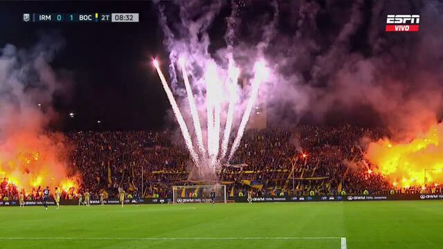 Deslumbrante. La noche mendocina se tiñó con los colores de Boca.