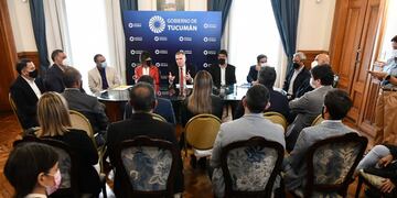 Viviendas: se firmó el consentimiento para la construcción de 479 casa en el interior