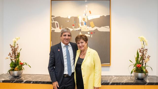 Caputo y Kristalina Georgieva, del FMI.