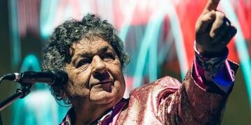 En su cumpleaños y tras la polémica, reapareció Cacho Deicas: qué dijo sobre Los Palmeras.