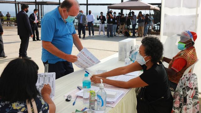 Elecciones presidenciales en Perú. (EFE/ Luis Iparraguirre /Agencia Andina)