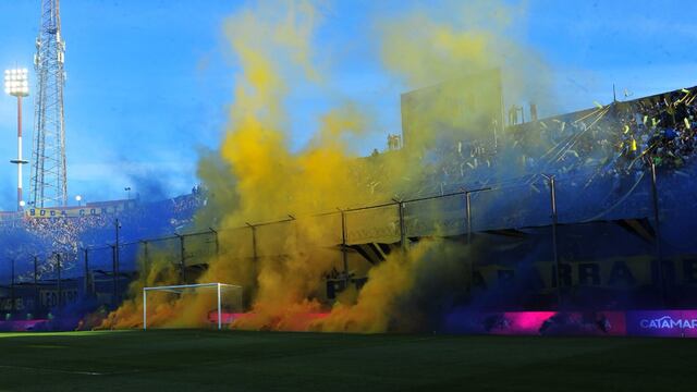 Los hinchas de Boca armaron una fiesta en la tribuna.