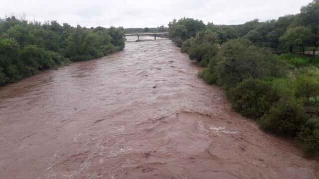 Por las intensas lluvias se produjeron anegamientos y problemas en diferentes rutas