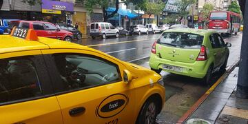 Córdoba. Aumento de taxis y remises (José Hernández/La Voz).