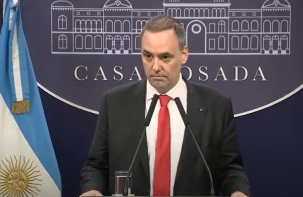 El Gobierno confirmó que se les descontará el día a los empleados estatales que se adhieran al paro de la CGT