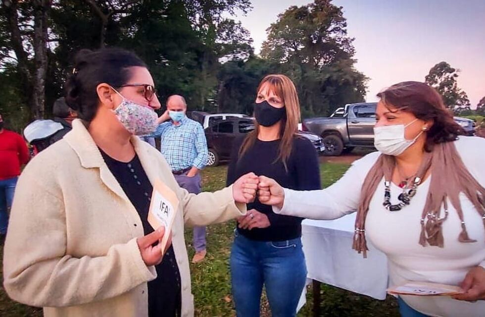 Florentino Ameghino: el IFAI entregó asistencia financiera a agricultores