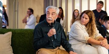 Luis Jaimez, el cordobés de 71 años que trabaja por mantener su mente activa.