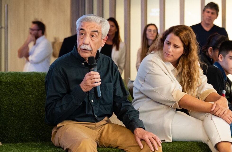 “Mantener la mente activa”: la historia de un cordobés de 71 años que incursionó en la tecnología