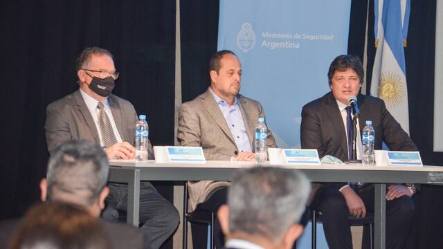 El secretario de Seguridad y Política Criminal de la Nación, Eduardo Villalba, se reunió con el ministro de Seguridad de Santa Fe, Jorge Lagna