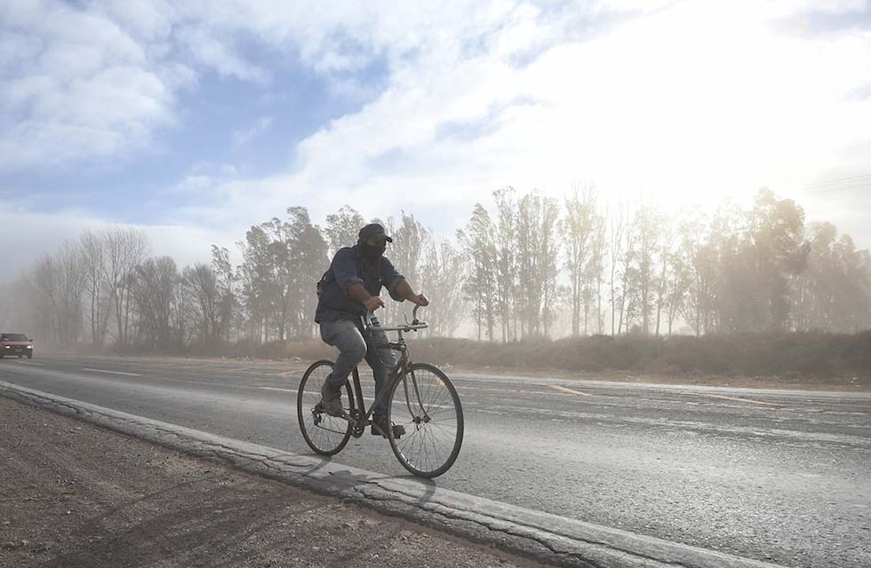 Alertan viento zonda en altura en Mendoza