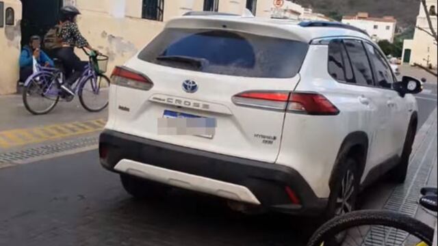 La camioneta en la que se trasladaba el presunto acosador