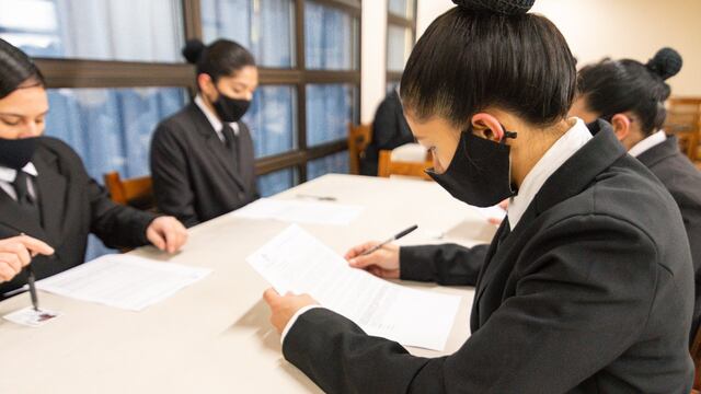 140 mujeres son aspirantes a agente de la policía provincial.