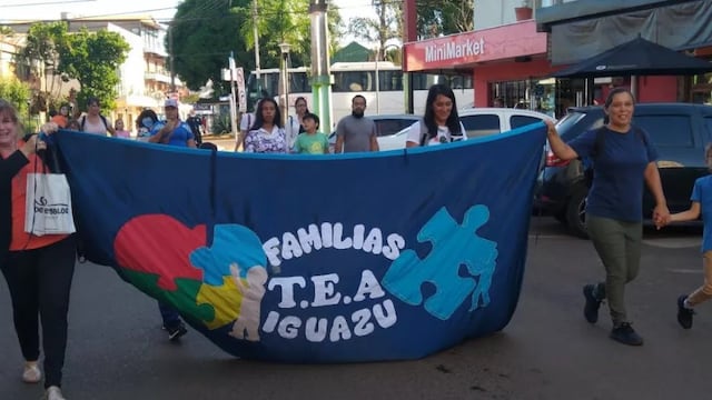Padres de niños con TEA pidieron la renuncia de la directora del hospital de Puerto Iguazú.