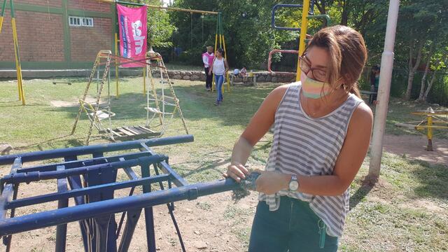 Empezaron con la refacción de la pintura de los juegos infantiles en algunas plazas salteñas.