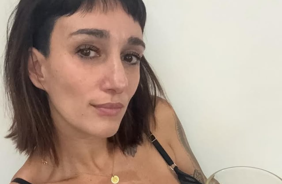 Quién es Leila Gianni: la militante K que trabaja en el gobierno de Milei y celebró el fin del cepo al dólar con una polémica foto