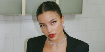 Emilia Mernes causa estragos en las redes sociales