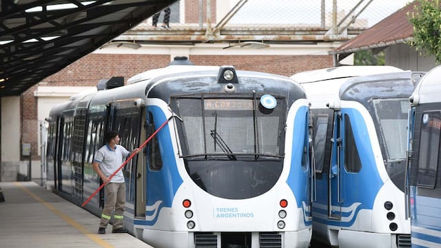 Tren Metropolitano (Ferrourbano) en la estación de Alta Córdoba (Facundo Luque)