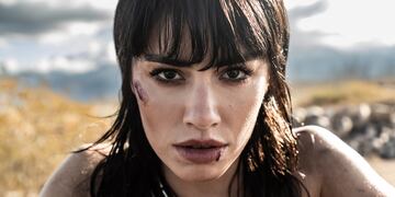 Lali Espósito, retratada en el clip apocalíptico de "2 son 3". (Sony Music/ Guido Adler)