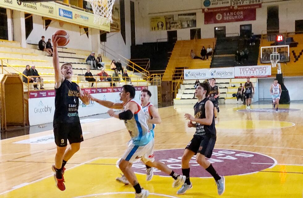 Almafuerte le ganó al Ceibo y perdió el 9 de Morteros por Liga Federal de Básquet