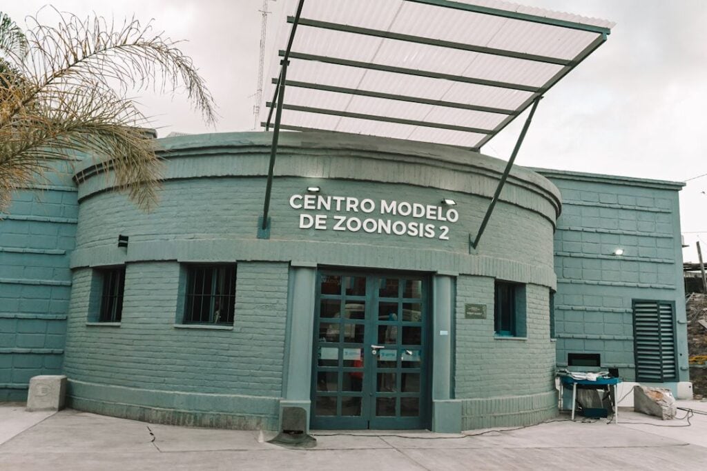 El municipio local inauguró en mayo pasado un edificio para segundo Centro Modelo de Zoonosis, en el barrio Alto Comedero.