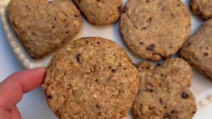 Cómo hacer galletitas integrales con miel.