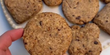 Cómo hacer galletitas integrales con miel.
