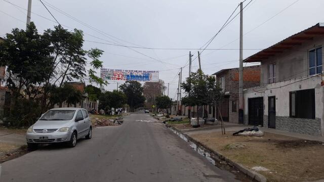 La policía reportó el asesinato en Ameghino al 200 este domingo a la mañana.