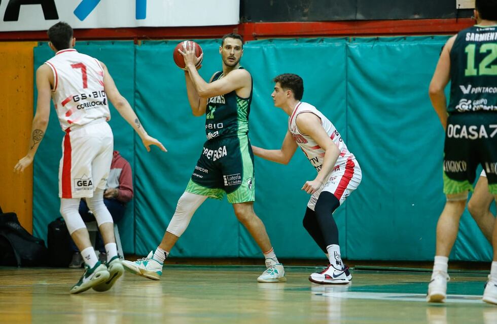 Atenas derrotó a Instituto y se adjudicó el Súper 6