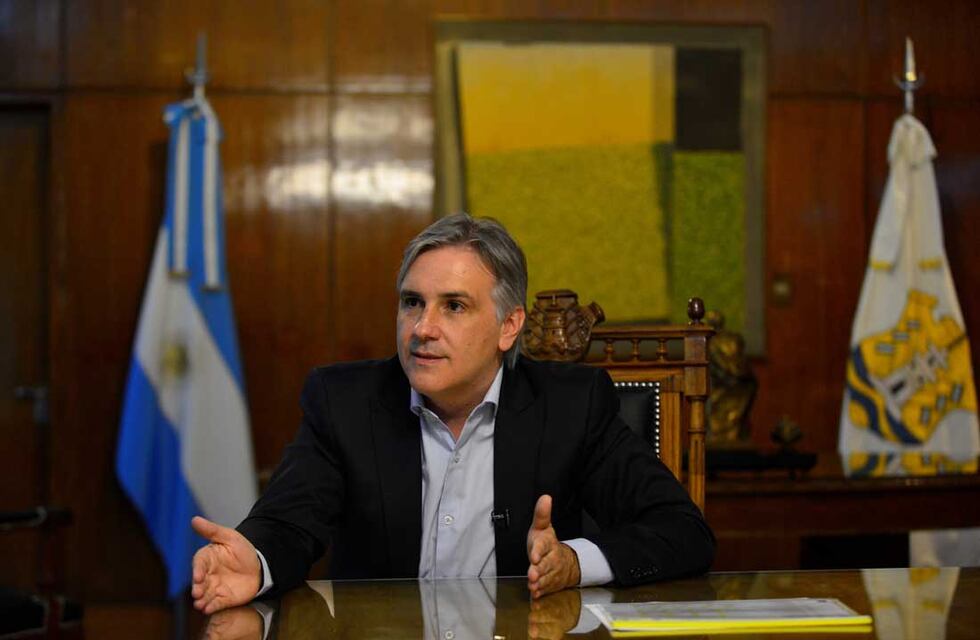 Llaryora sobre las restricciones: “Si lo tenemos que hacer, no duden que lo vamos a hacer”