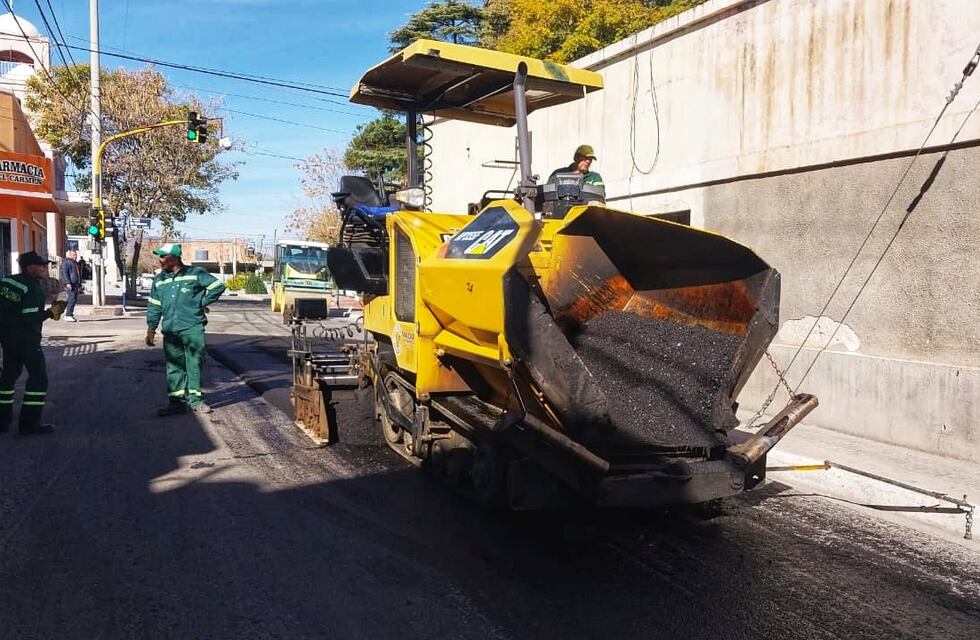 Repavimentan la Ruta Provincial N°25 en Pomán