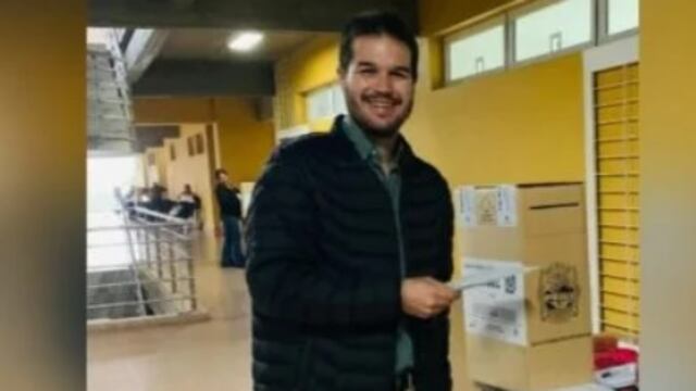 Elecciones en Misiones 2023: Fernando Santacruz emitió su voto.