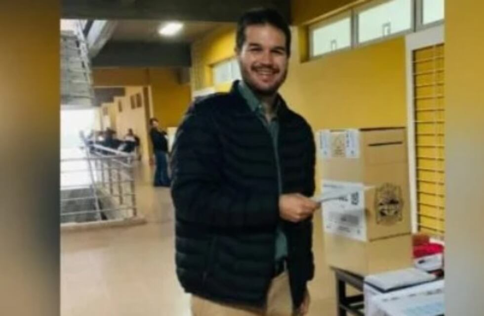 Elecciones en Misiones 2023: Fernando Santacruz emitió su voto